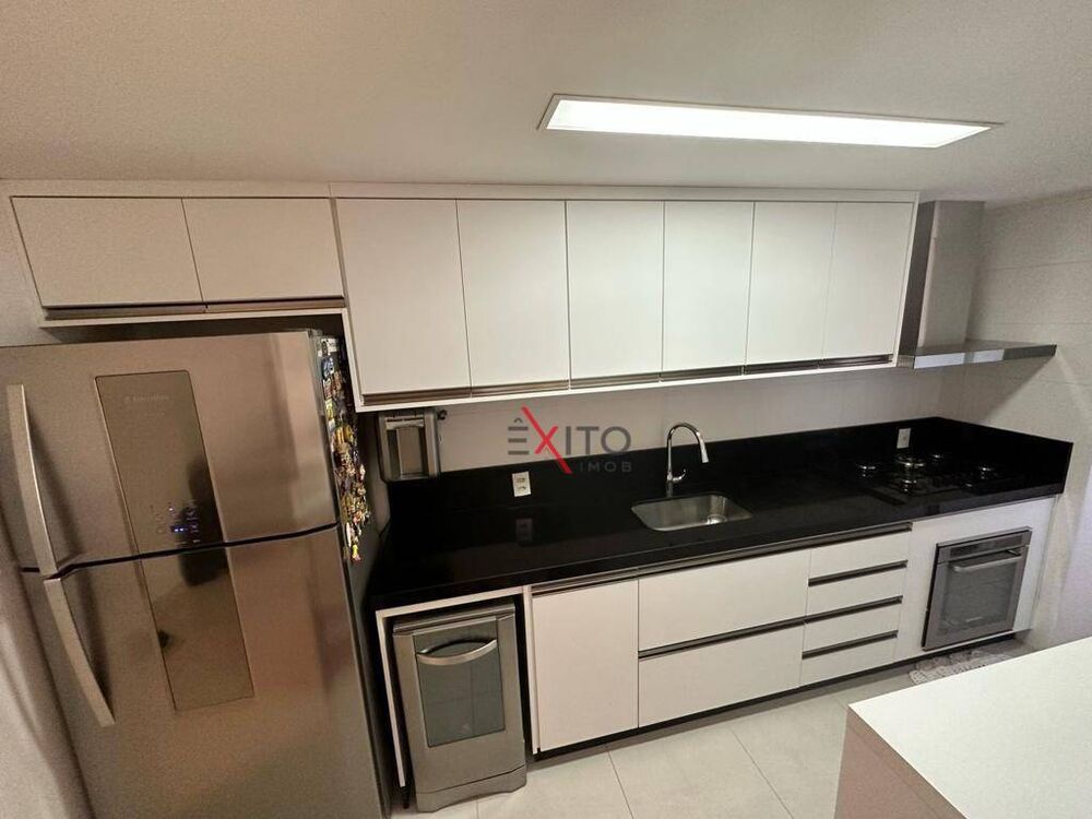 Apartamento à venda com 3 quartos, 97m² - Foto 3