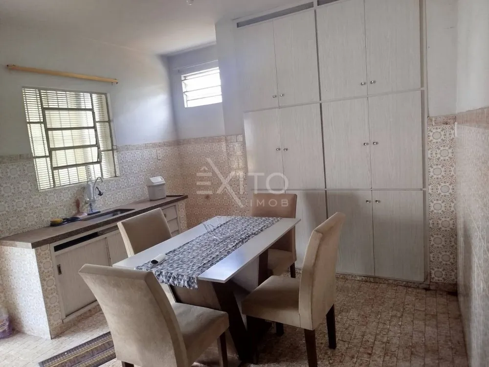 Casa, 4 quartos, 321 m² - Foto 1