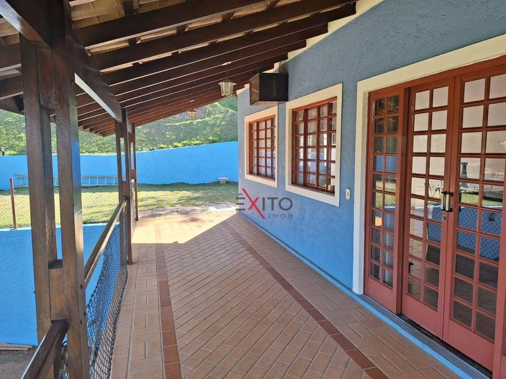 Chácara à venda com 4 quartos, 244m² - Foto 3