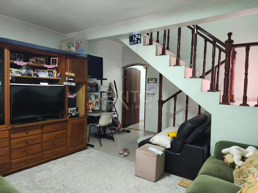 Sobrado, 4 quartos, 235 m² - Foto 1