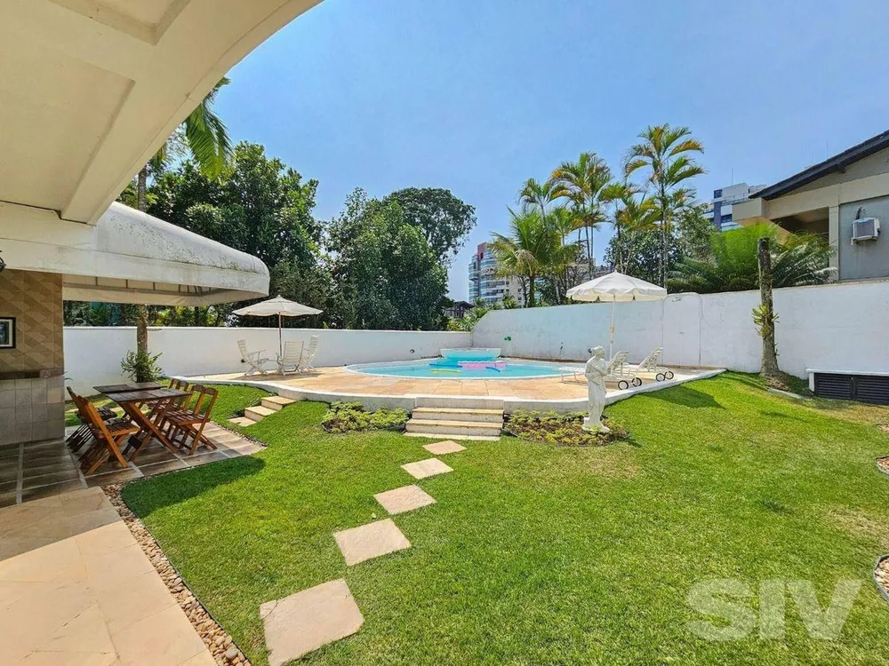 Casa, 4 quartos, 470 m² - Foto 1