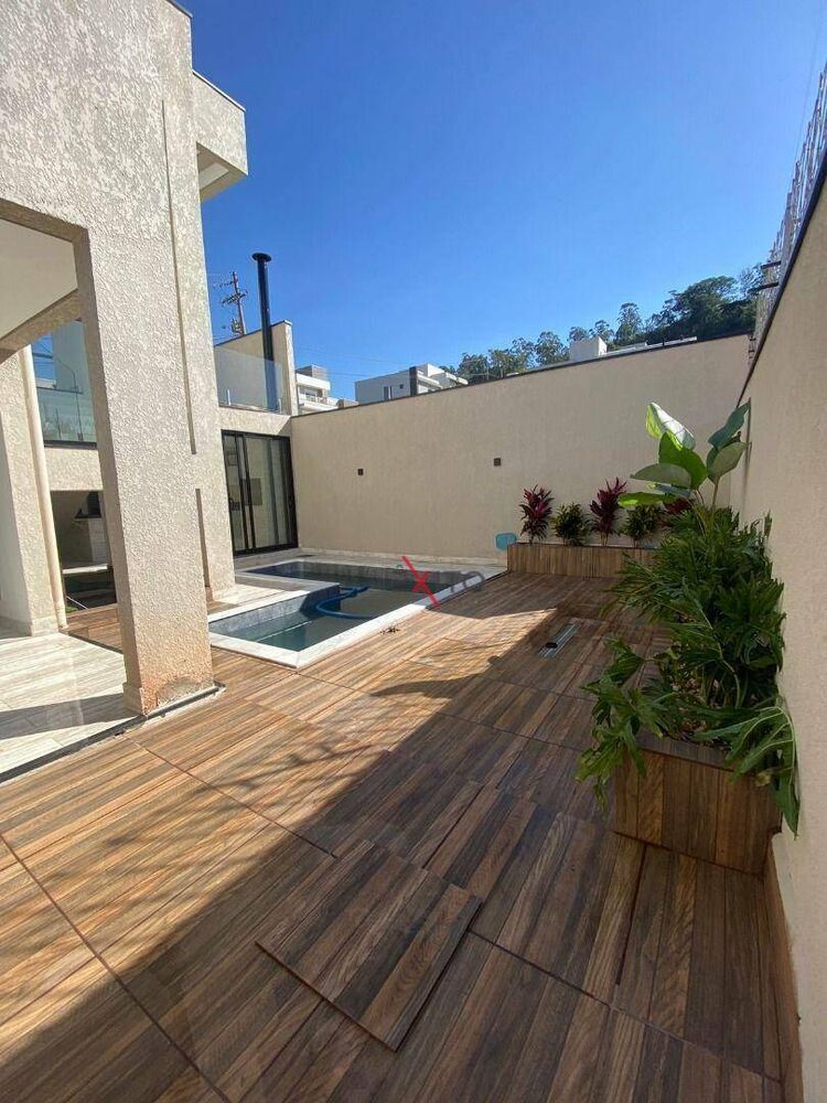 Casa, 4 quartos, 244 m² - Foto 14