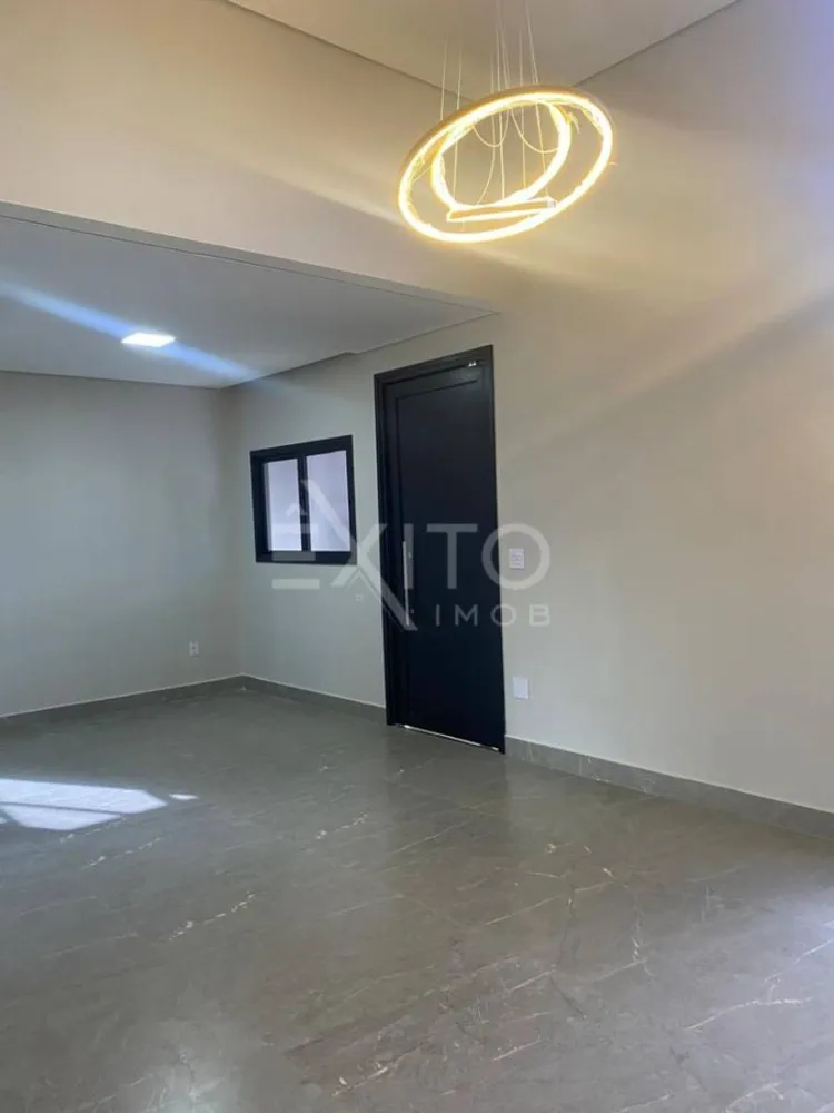 Casa, 3 quartos, 124 m² - Foto 1