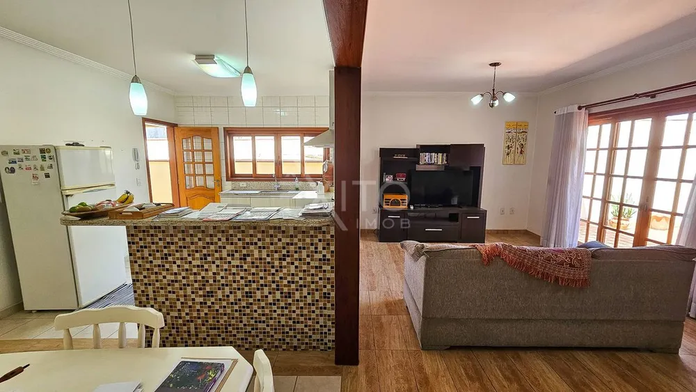 Casa, 3 quartos, 209 m² - Foto 8