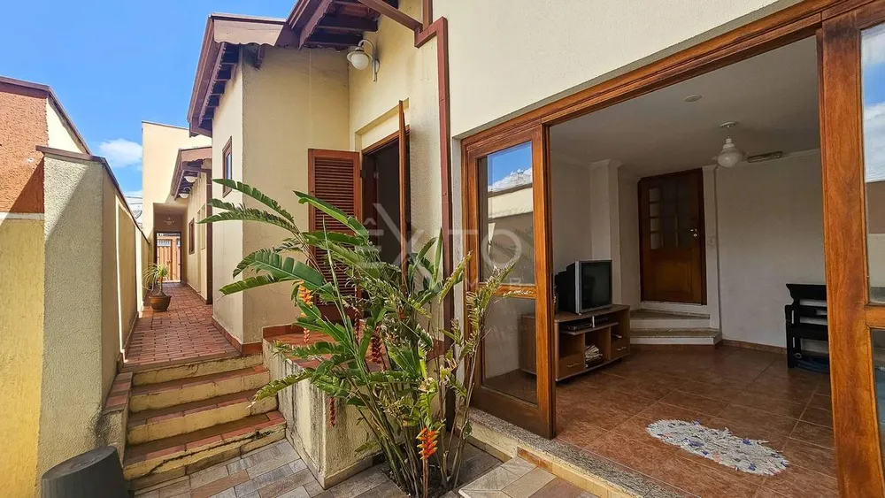 Casa, 3 quartos, 209 m² - Foto 2