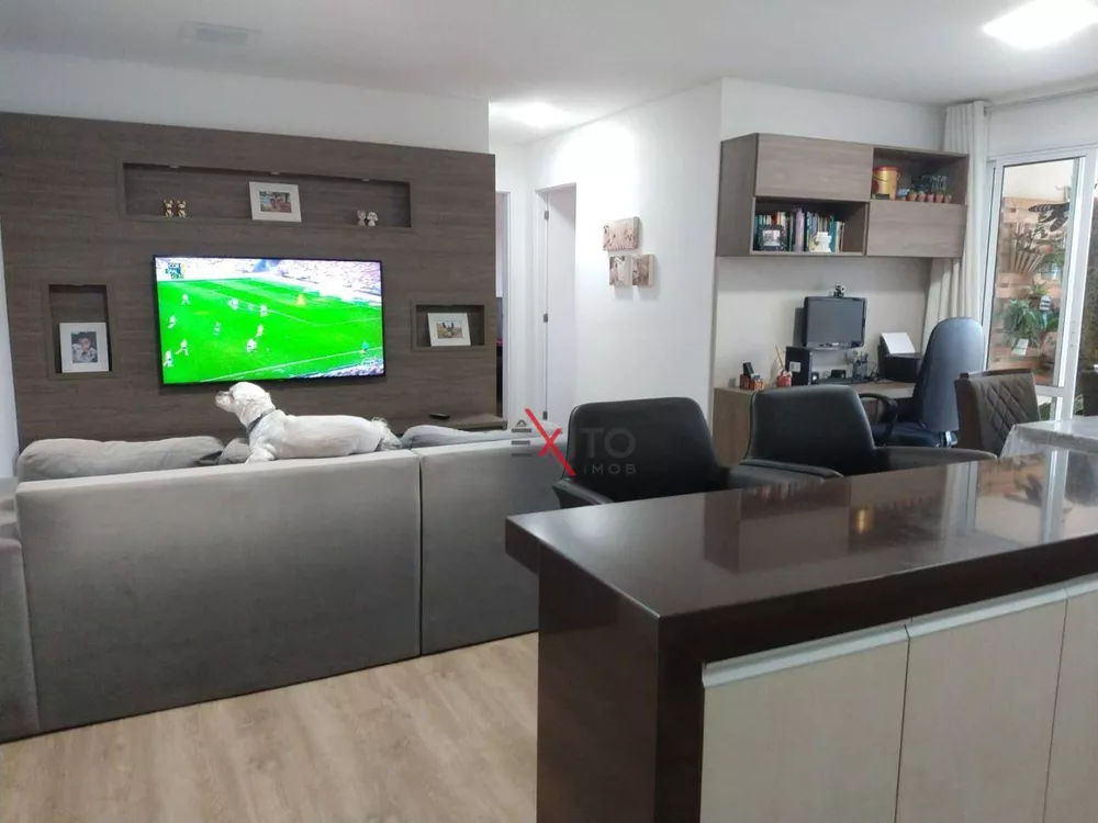 Apartamento à venda com 2 quartos, 78m² - Foto 2