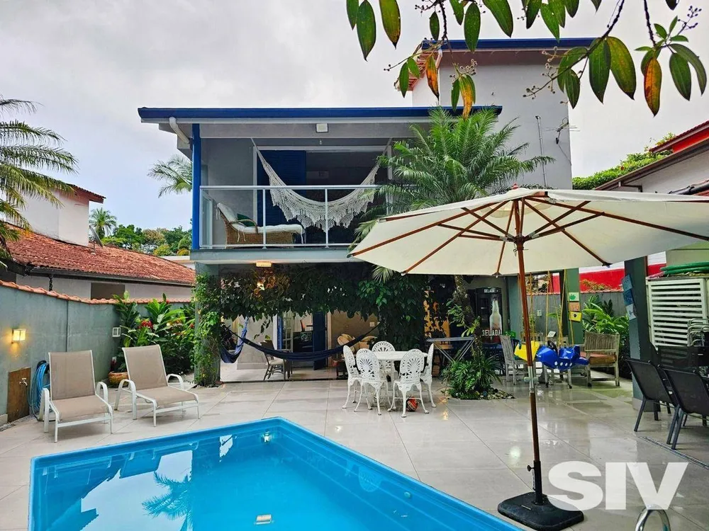 Casa, 5 quartos, 255 m² - Foto 2