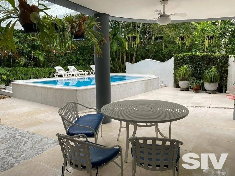 Casa, 5 quartos, 374 m² - Foto 1