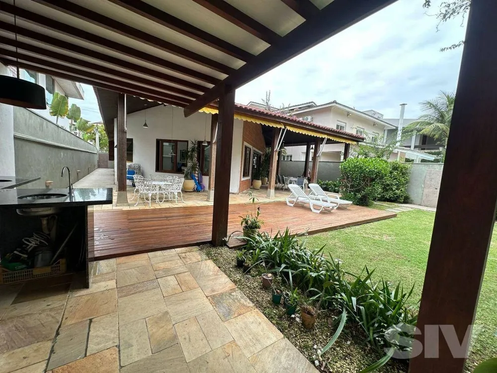Casa, 3 quartos, 240 m² - Foto 1