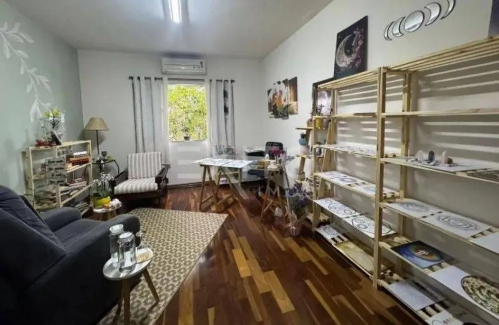 Casa, 3 quartos, 221 m² - Foto 4