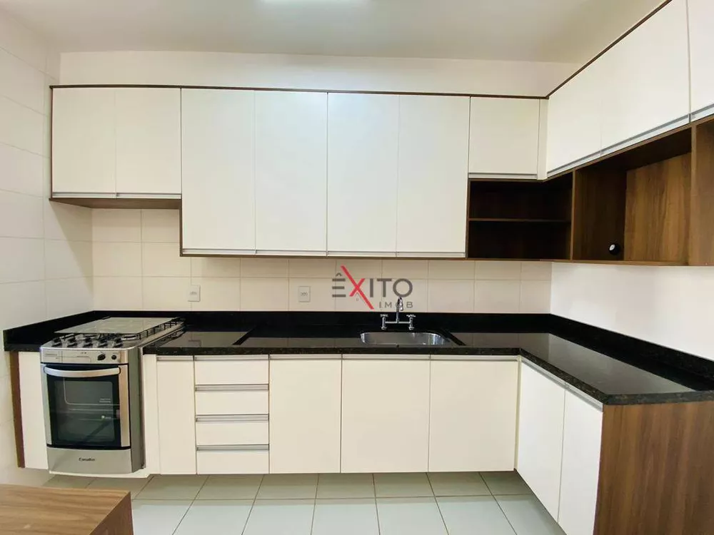 Apartamento à venda com 3 quartos, 77m² - Foto 2