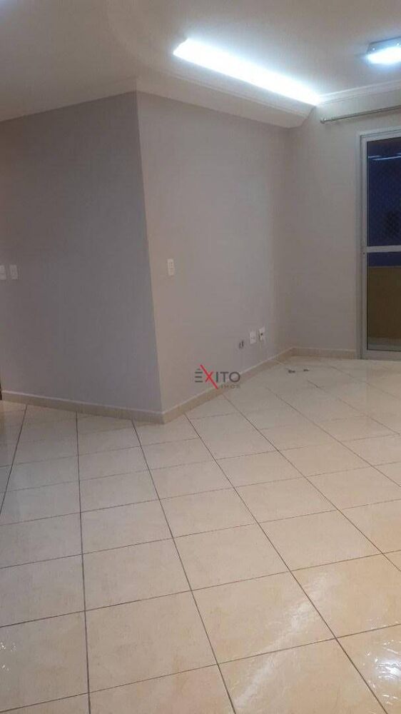 Apartamento para alugar com 3 quartos, 64m² - Foto 1