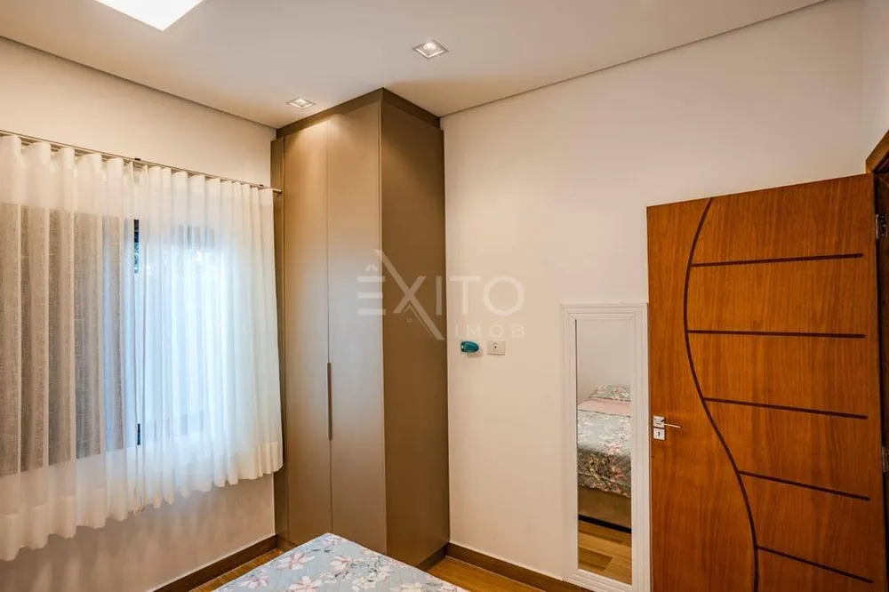 Casa, 4 quartos, 218 m² - Foto 10