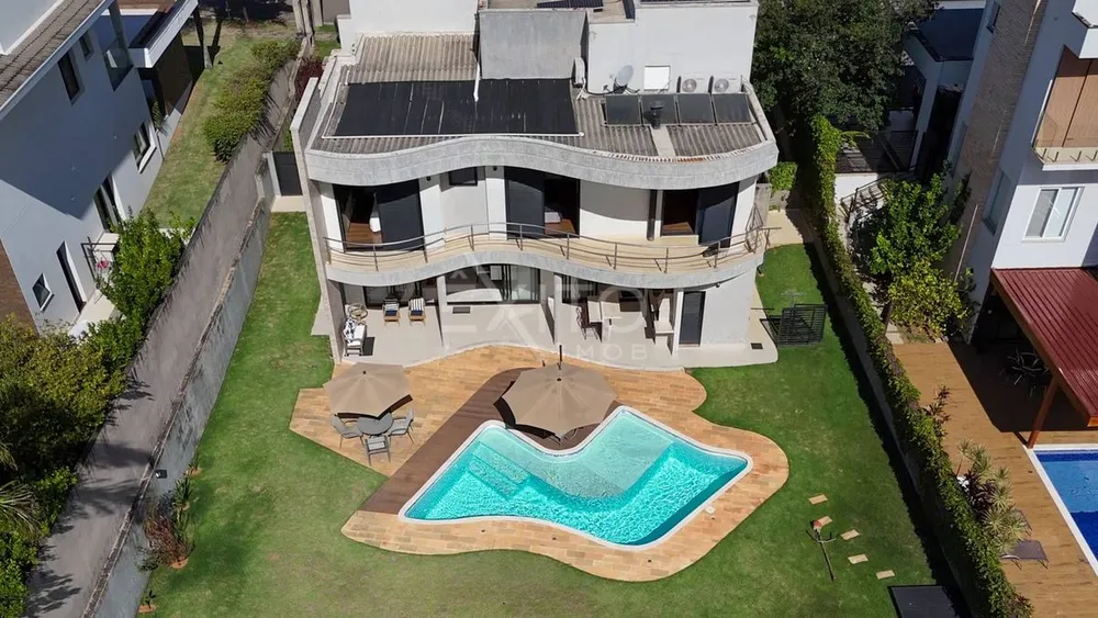 Casa, 3 quartos, 303 m² - Foto 2