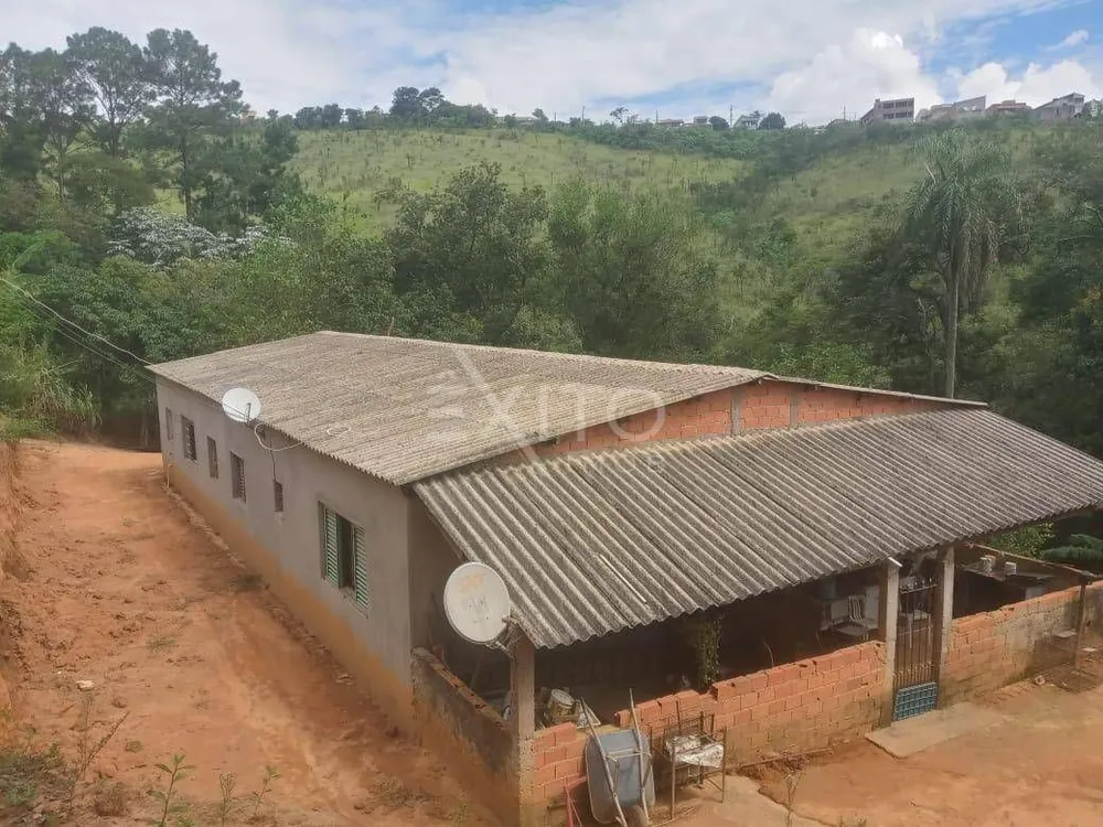 Chácara, 3 quartos, 2000 m² - Foto 1