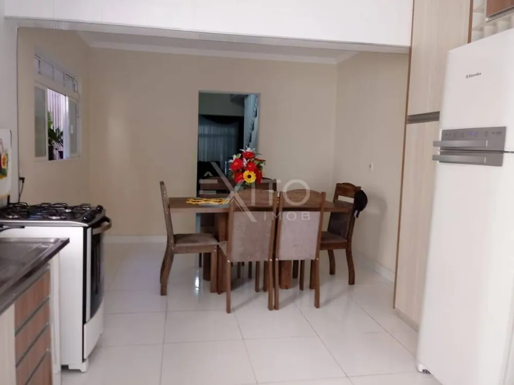 Casa, 3 quartos, 250 m² - Foto 12