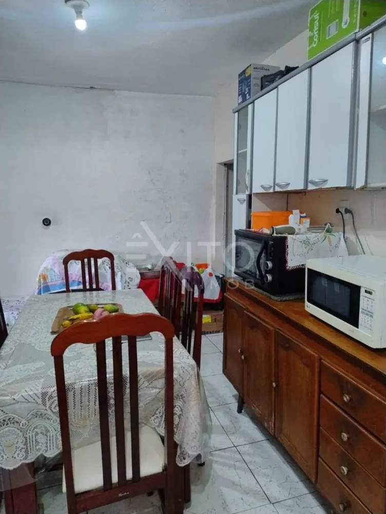 Casa, 3 quartos, 229 m² - Foto 1