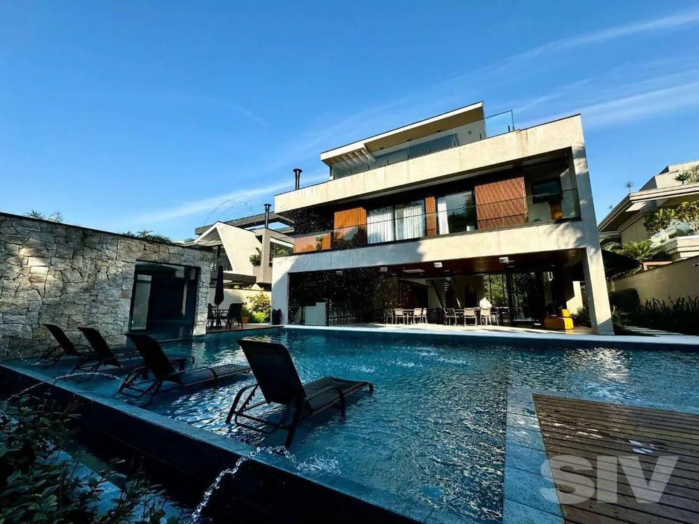 Casa, 9 quartos, 976 m² - Foto 1