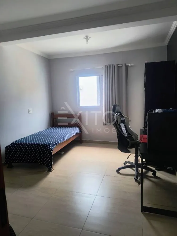 Chácara, 4 quartos, 1000 m² - Foto 1