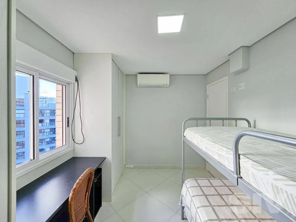Cobertura, 4 quartos, 209 m² - Foto 5