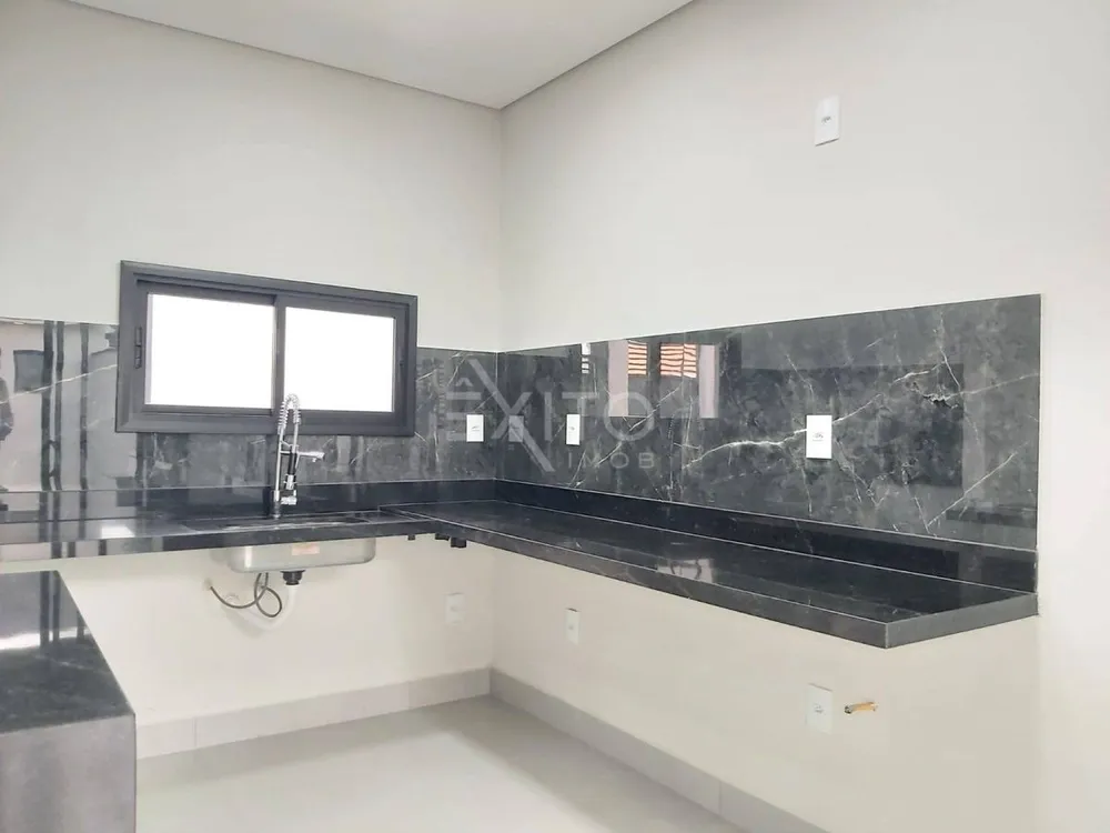 Casa, 3 quartos, 105 m² - Foto 1