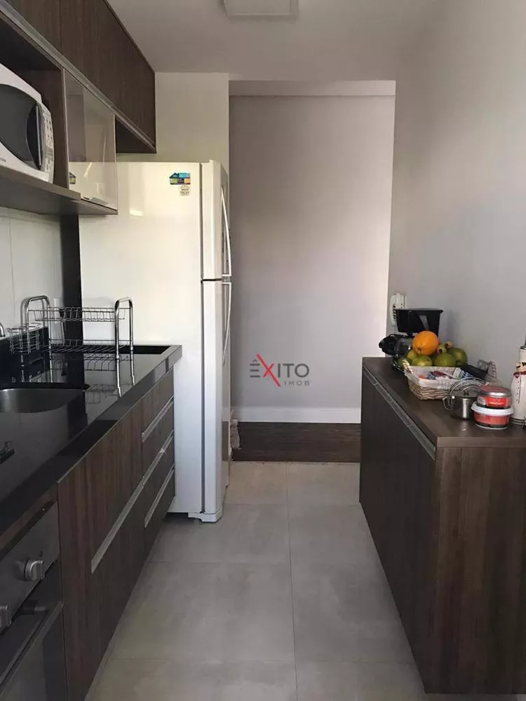 Apartamento à venda com 2 quartos, 76m² - Foto 4