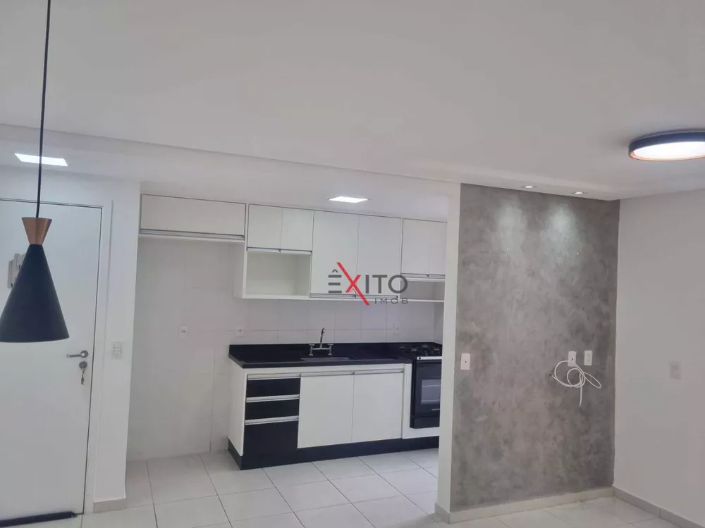 Apartamento à venda com 2 quartos, 66m² - Foto 2