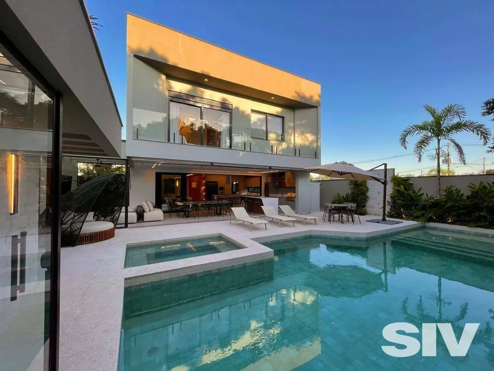 Casa, 6 quartos, 455 m² - Foto 1