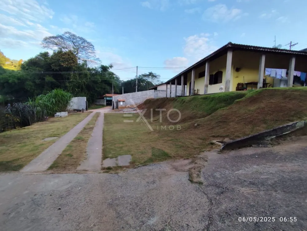 Chácara, 2 quartos, 1350 m² - Foto 2