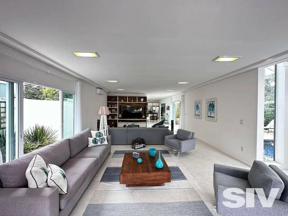 Casa, 5 quartos, 320 m² - Foto 1