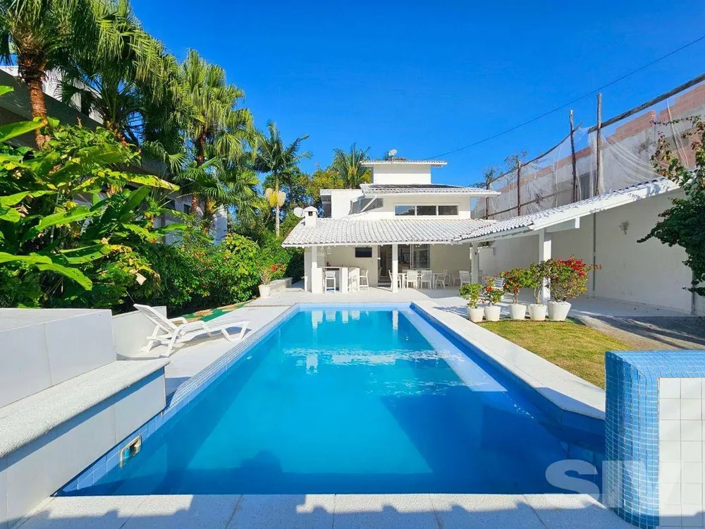 Casa, 4 quartos, 180 m² - Foto 1