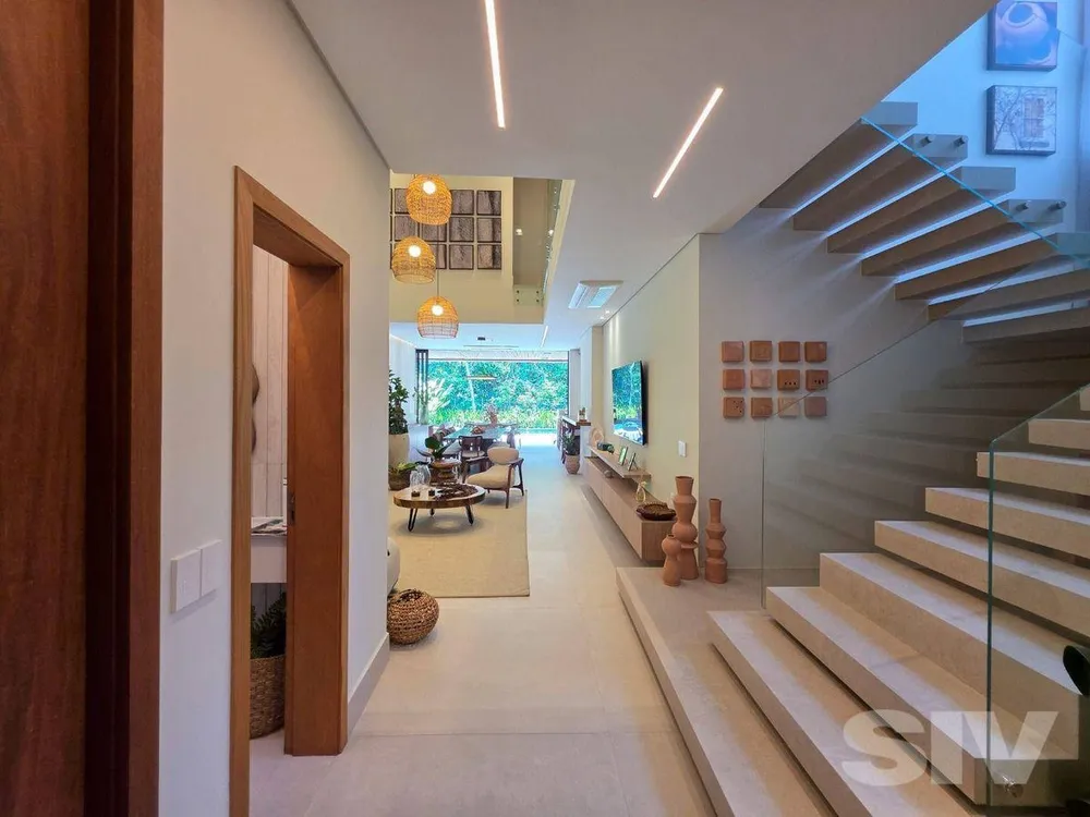 Casa, 5 quartos, 357 m² - Foto 2