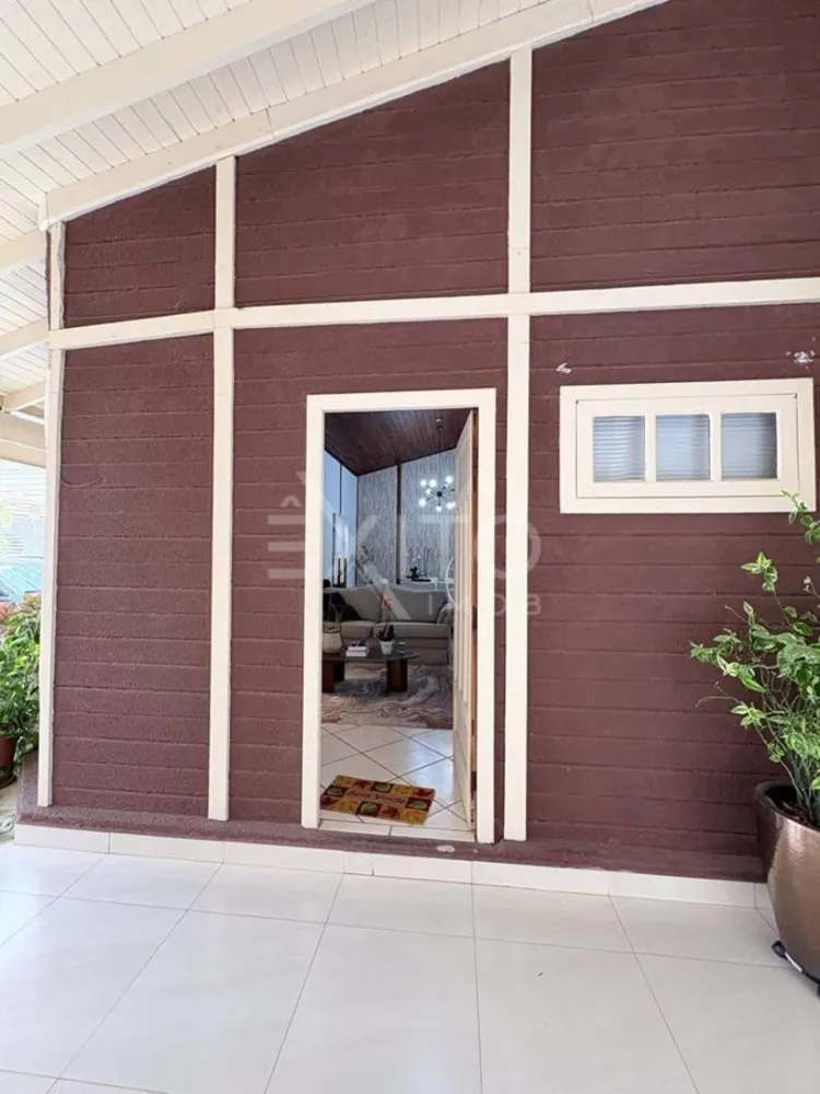 Casa, 4 quartos, 214 m² - Foto 2