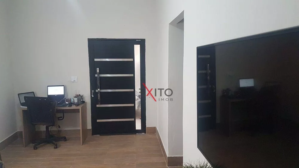 Casa à venda com 3 quartos, 200m² - Foto 4