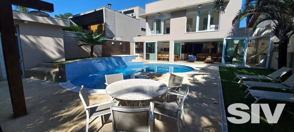 Casa, 6 quartos, 404 m² - Foto 1