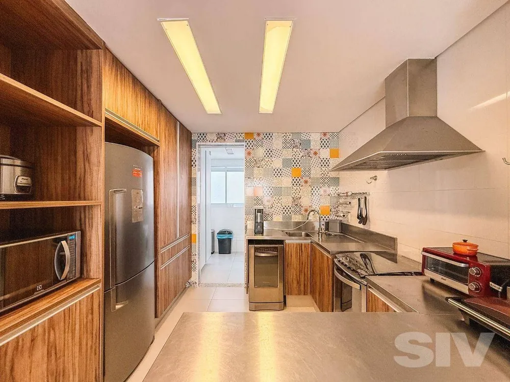 Apartamento, 3 quartos, 161 m² - Foto 2