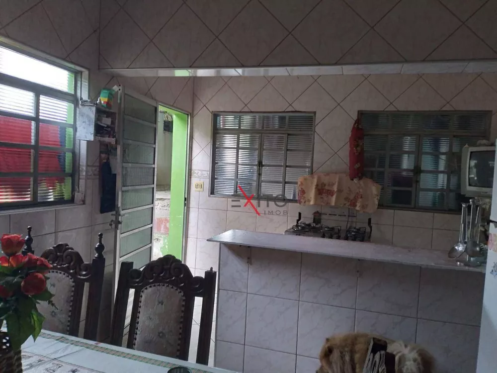 Sobrado à venda com 4 quartos, 168m² - Foto 3