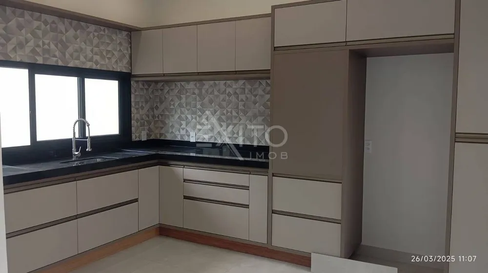 Casa, 3 quartos, 105 m² - Foto 1