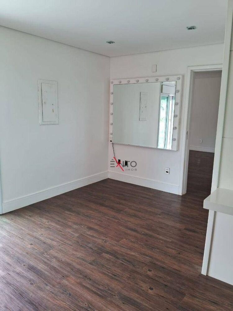 Casa à venda com 4 quartos, 592m² - Foto 4