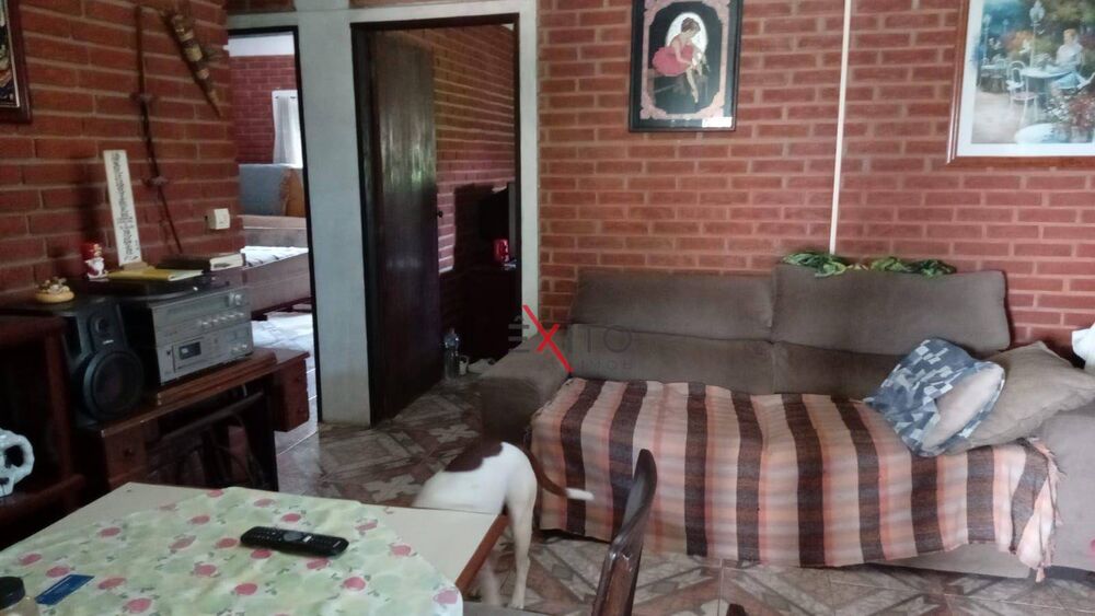 Casa à venda com 3 quartos, 234m² - Foto 2