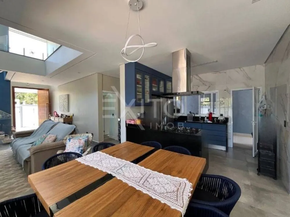 Sobrado, 4 quartos, 279 m² - Foto 4