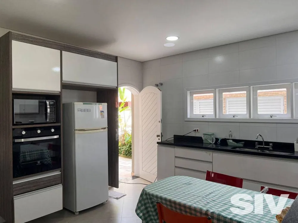 Casa, 4 quartos, 201 m² - Foto 4