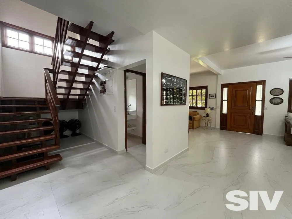 Casa, 5 quartos, 242 m² - Foto 3