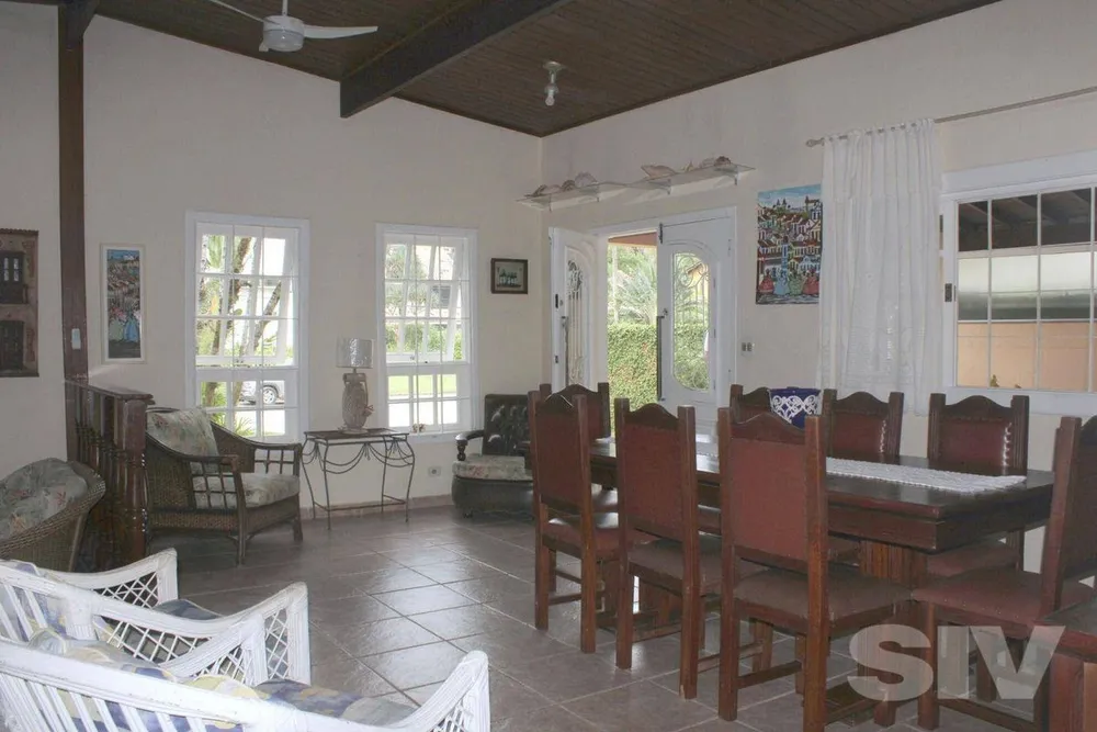 Casa, 3 quartos, 204 m² - Foto 2