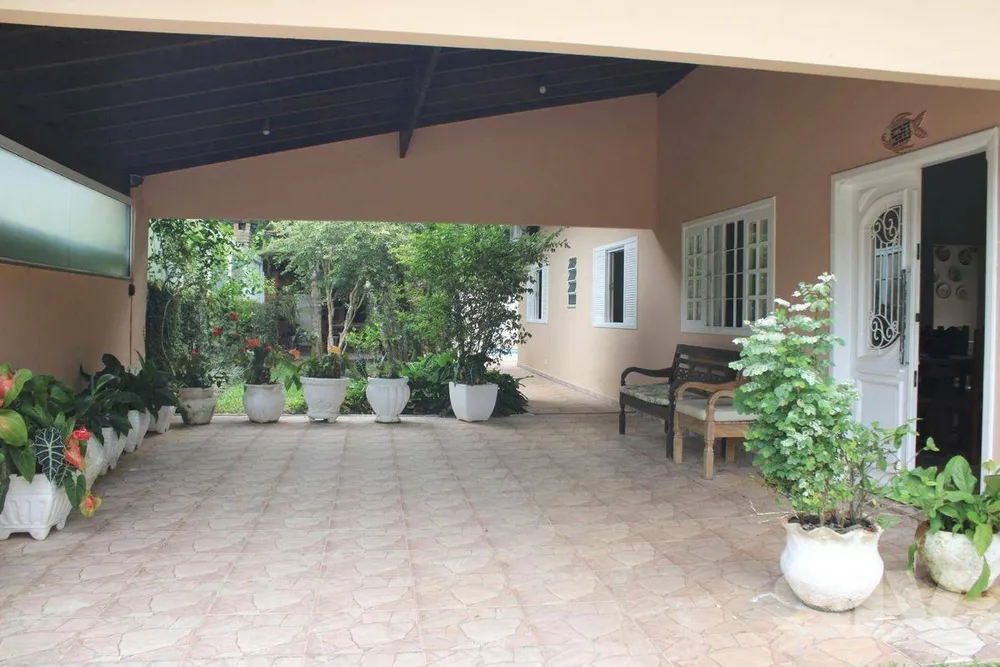 Casa, 3 quartos, 204 m² - Foto 1
