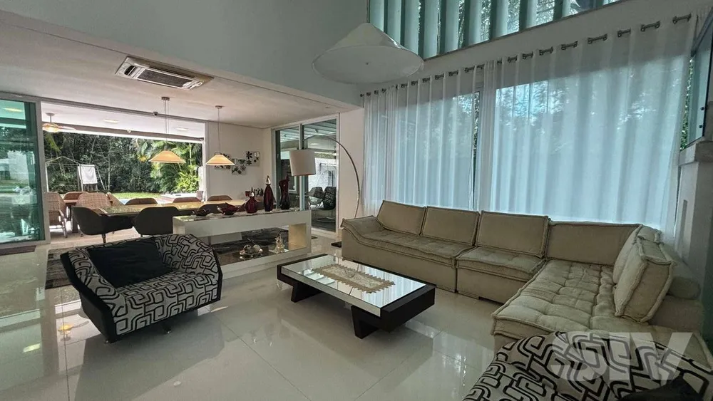 Casa, 6 quartos, 615 m² - Foto 1