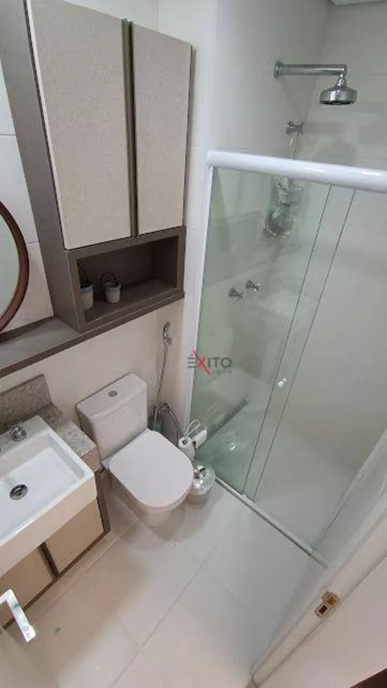 Apartamento à venda com 3 quartos, 137m² - Foto 3