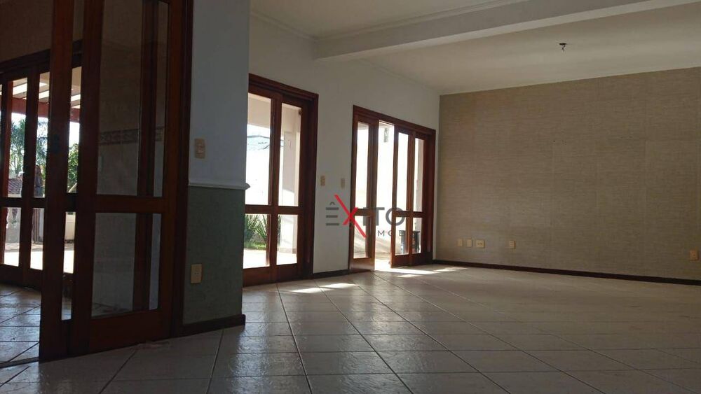 Casa de Condomínio para alugar com 3 quartos, 330M2 - Foto 4