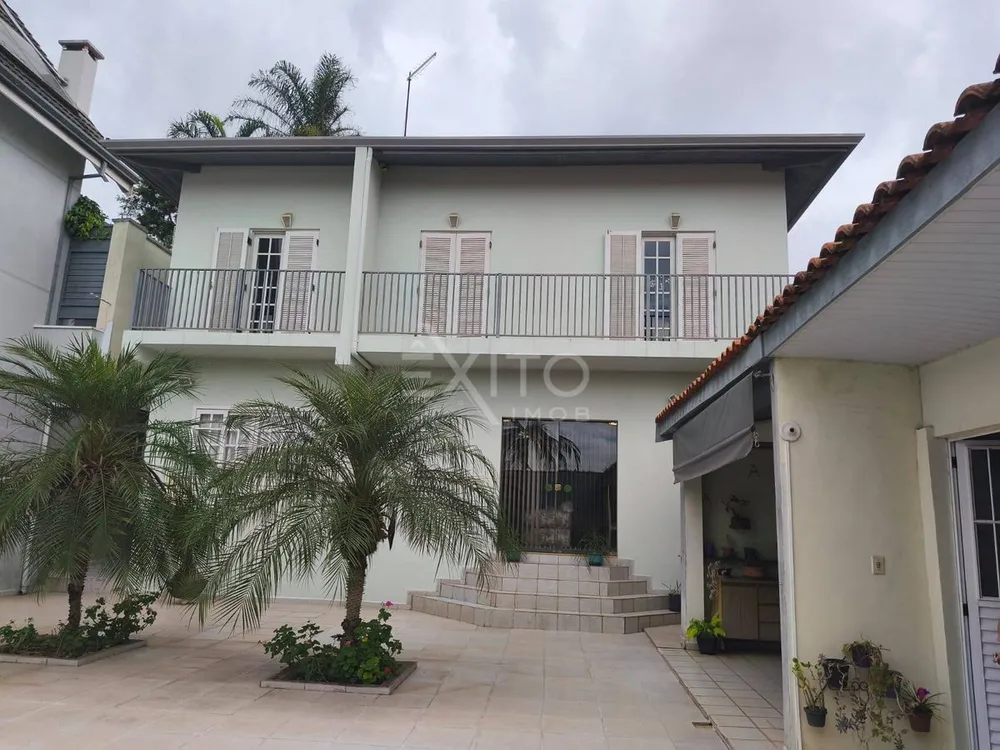 Casa, 3 quartos, 304 m² - Foto 1