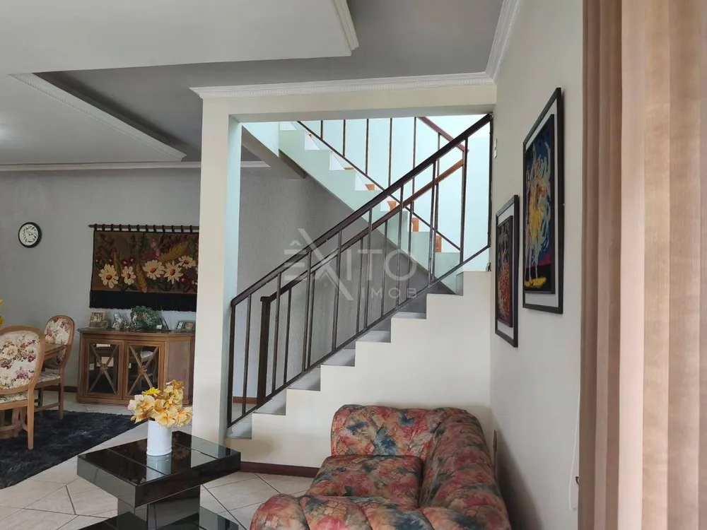 Casa, 3 quartos, 304 m² - Foto 2